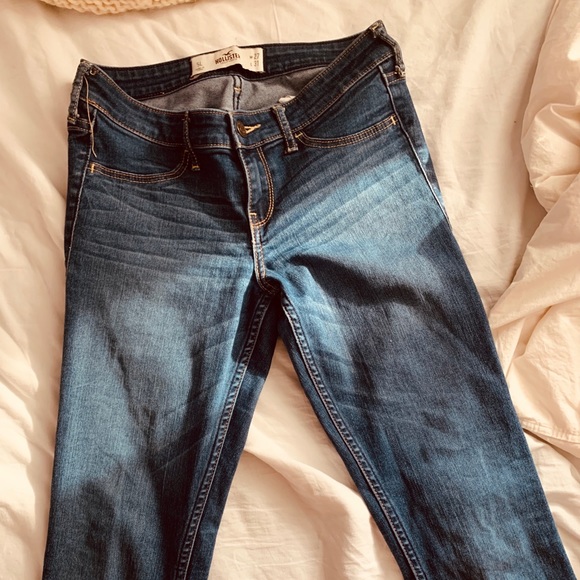 hollister dark wash skinny jeans - Picture 3 of 4